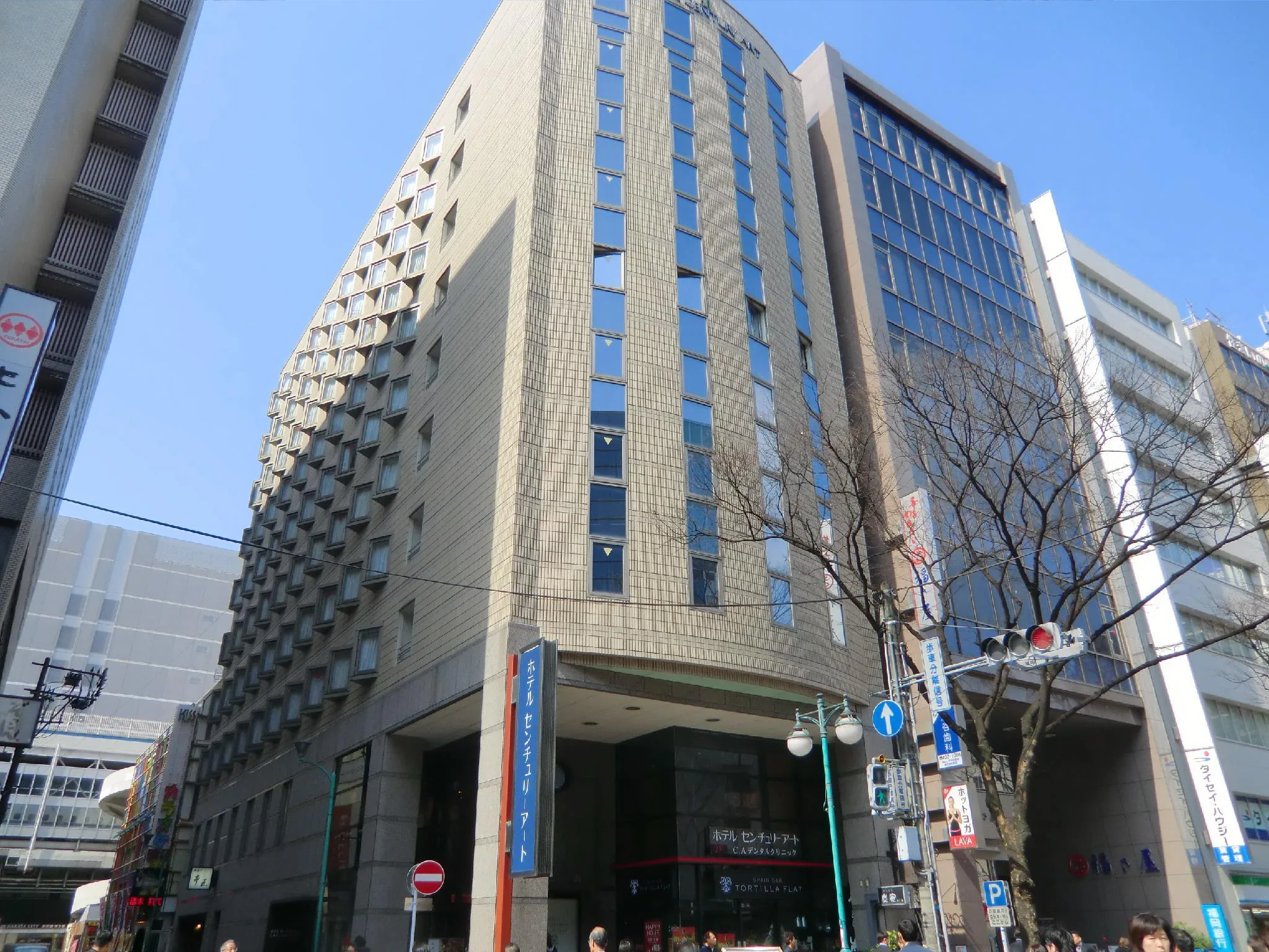博多站世紀藝術飯店