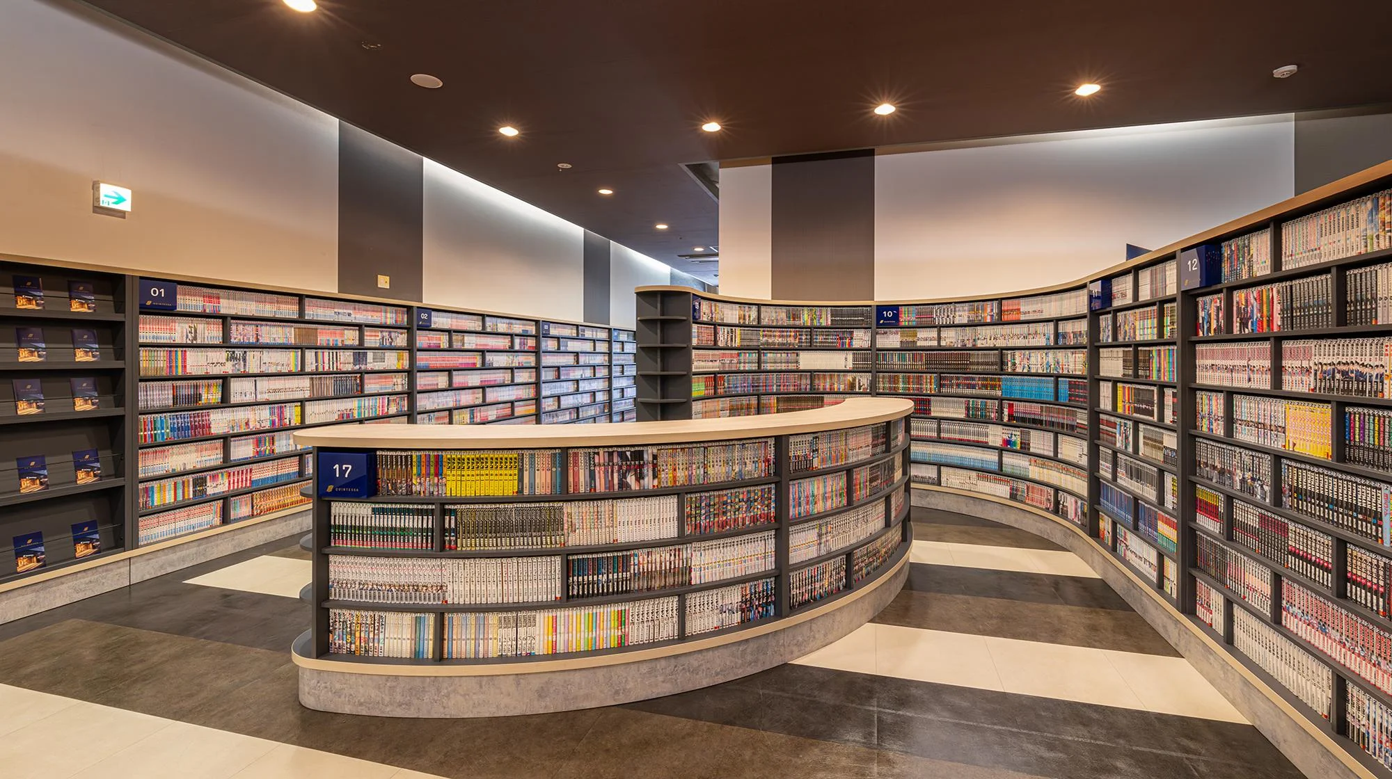 福岡渡邊通昆泰薩漫畫與書飯店 實景照