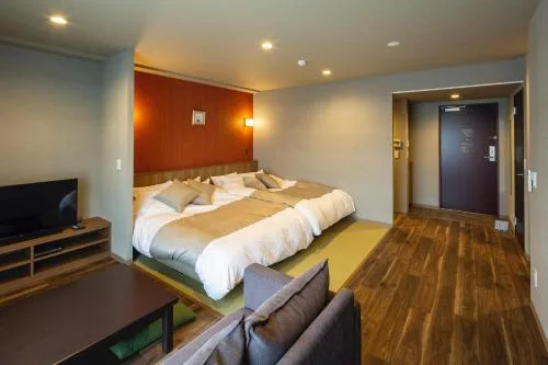 雙床房-附陽台 (Twin Room with Balcony)