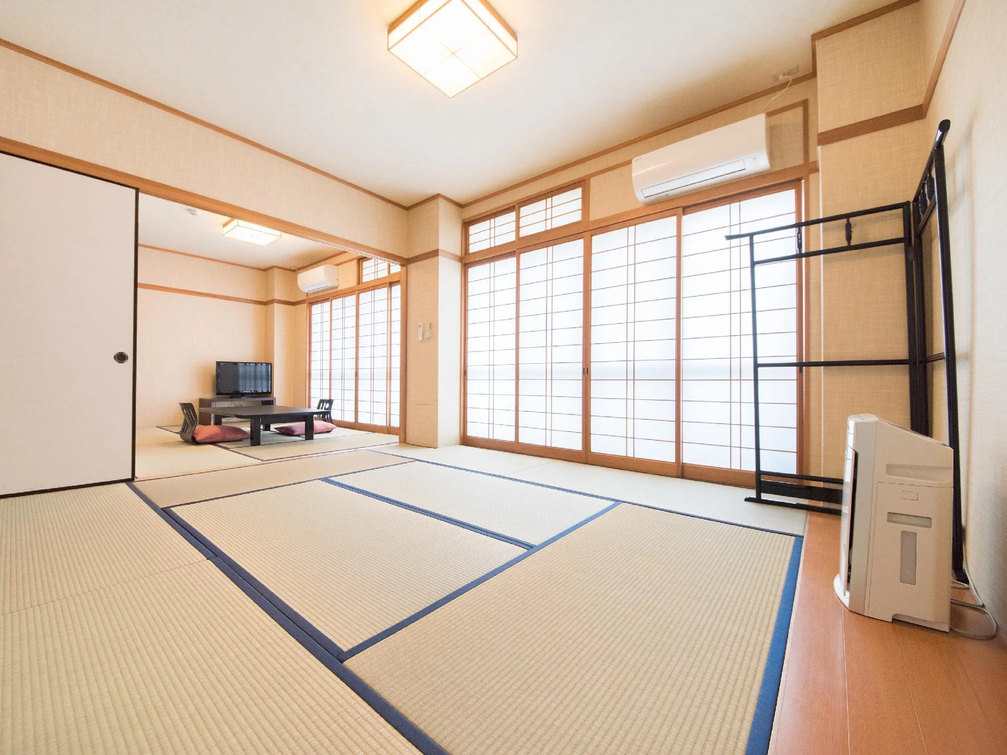 日式客房 - 需共用衛浴 (Japanese Style Room with Shared Bathroom)
