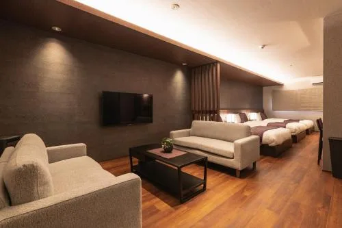 高級三人房 (Superior Triple Room)