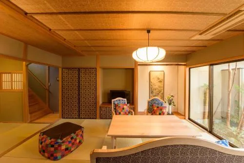 小屋- 帶露天浴池 (Maisonette with Open-Air Bath)