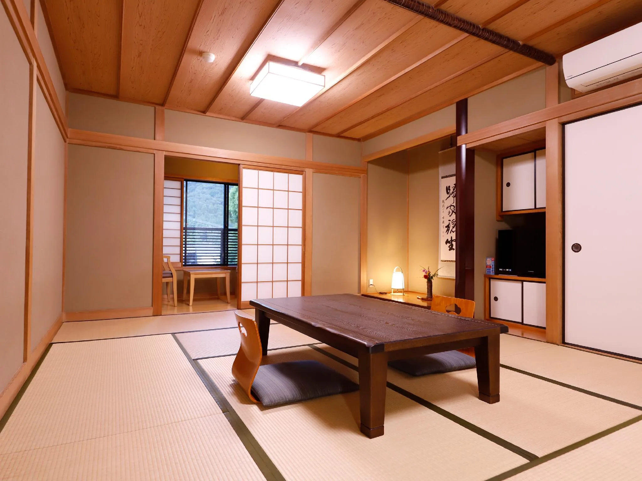 日式客房 - 有12張榻榻米/禁菸 (Japanese Style Room with 12 Tatami - Non-Smoking)