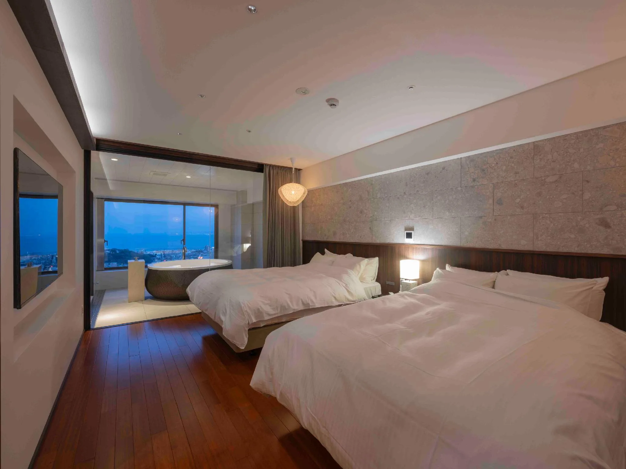 高端生活套房 (Luxury Suite)
