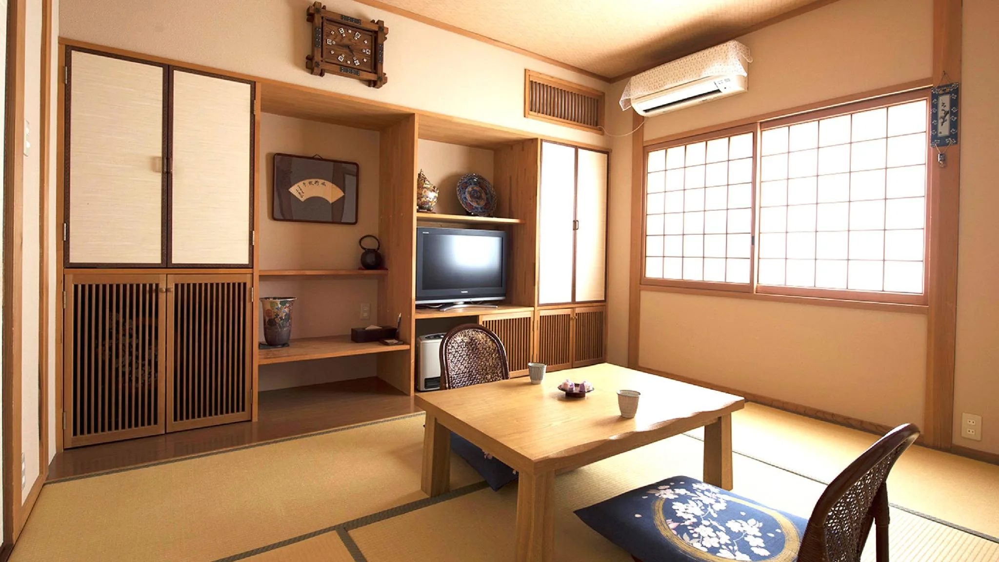 和洋式客房 - 有露天浴池/禁止1人住宿 (Japanese-Western Style Room with Open-Air Bath - 1 Person Stay Not Allowed)