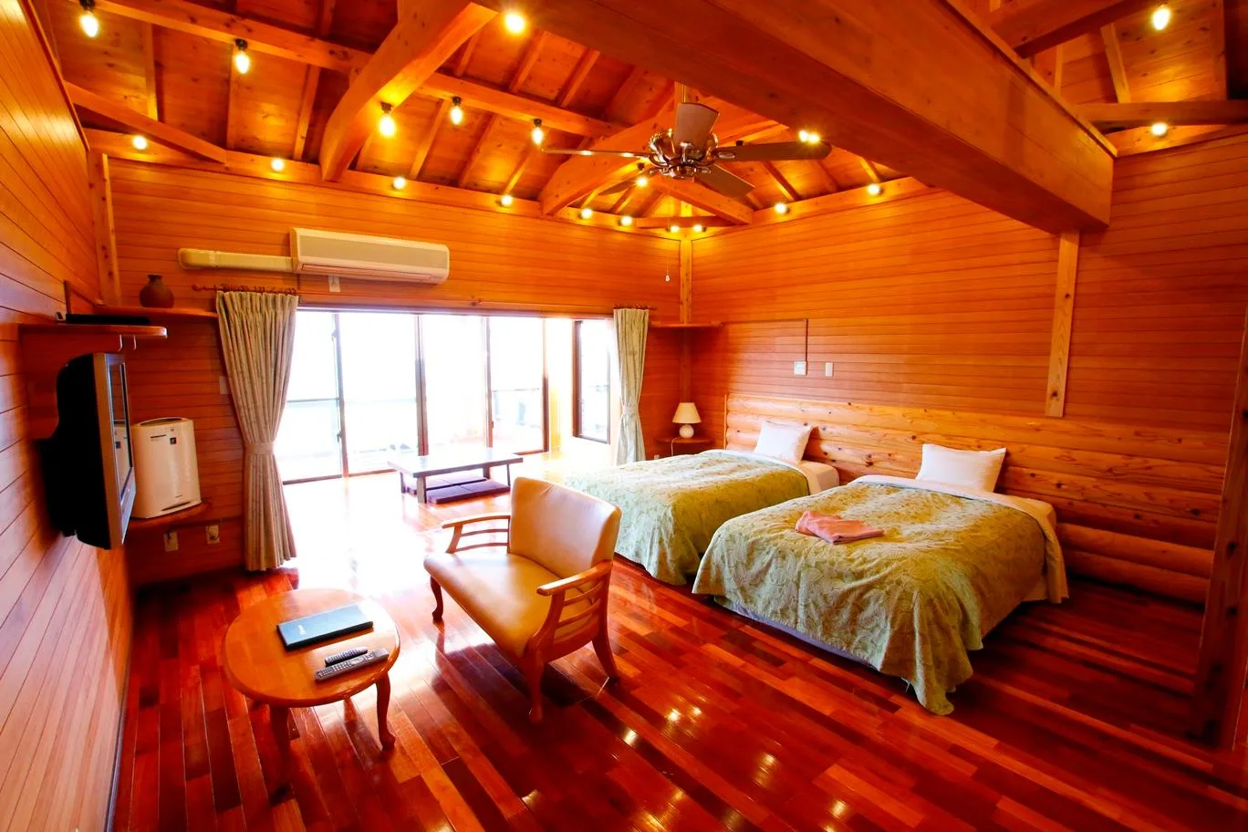 太陽小屋 (Sun Cottage)