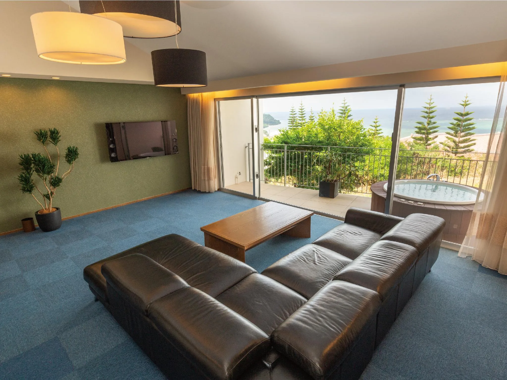 雙臥室公寓 (2 Bedroom Condominium)