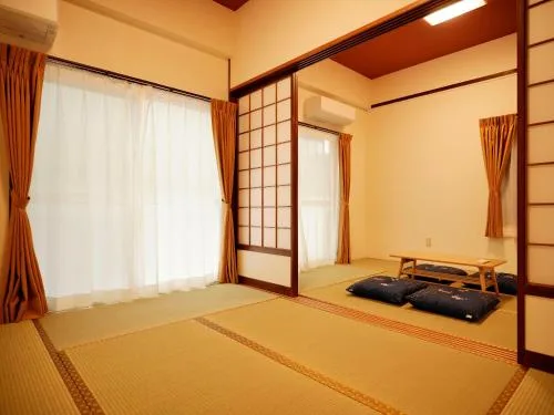 公寓 (Apartment)
