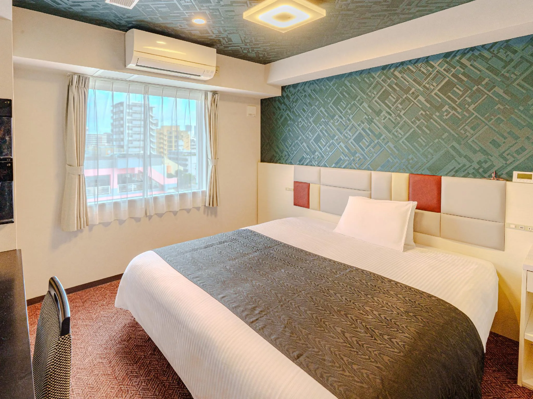 客房(特大床) - 可住2人/禁菸 (King Room for 2 People - Non-Smoking)