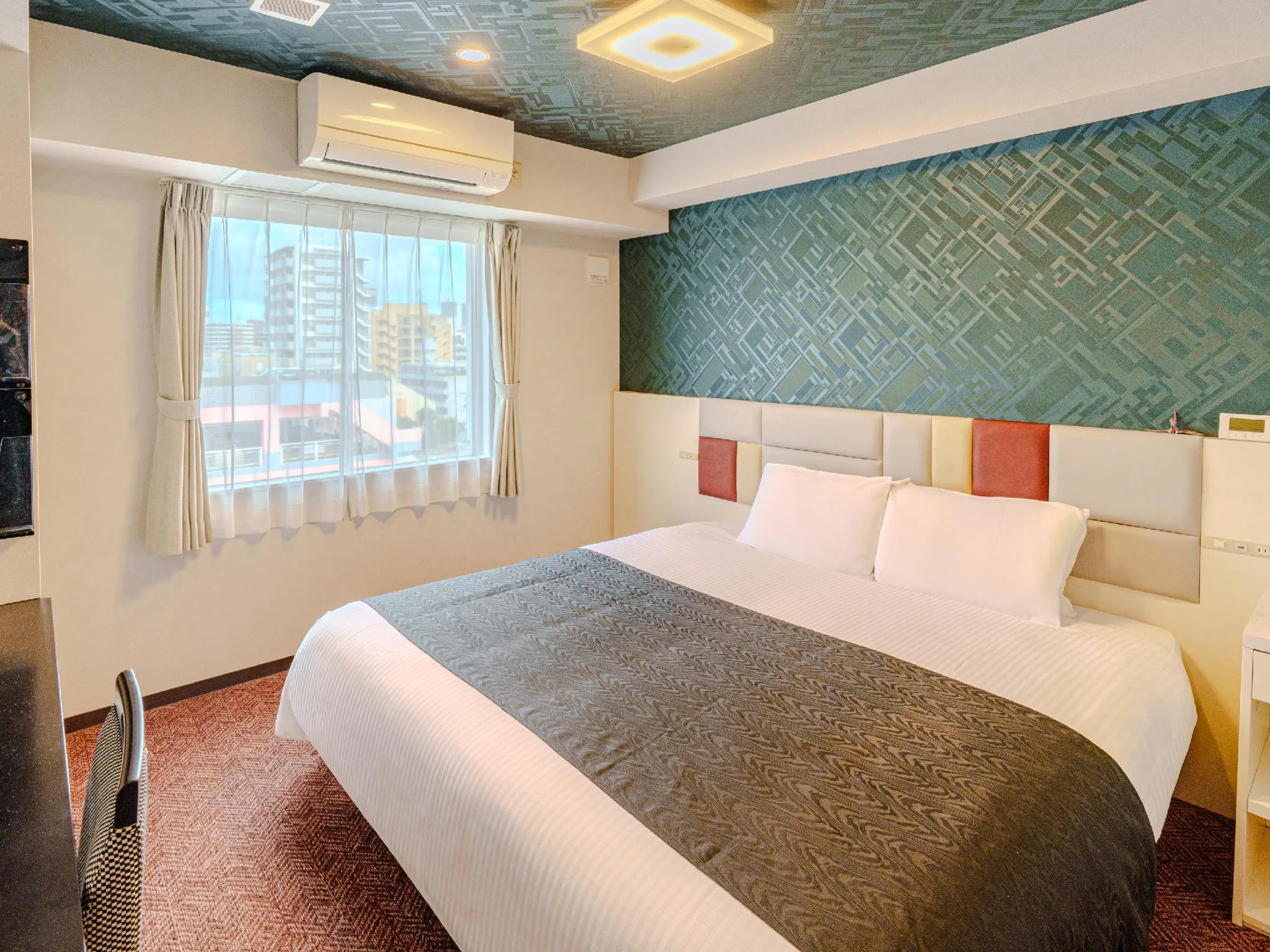 客房(特大床) - 限住1人/禁菸 (King Room for 1 Person - Non-Smoking)