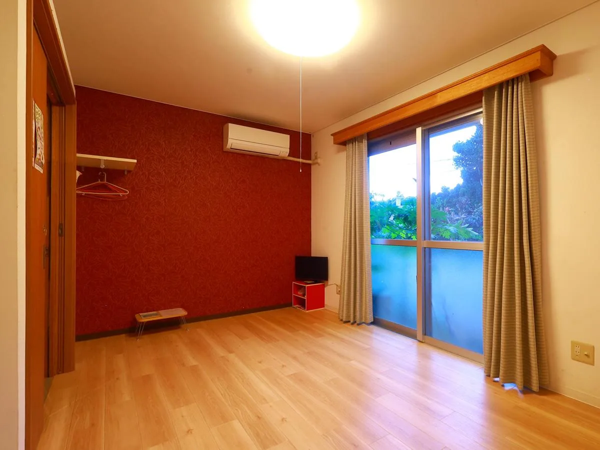 家庭房 (Family Room)