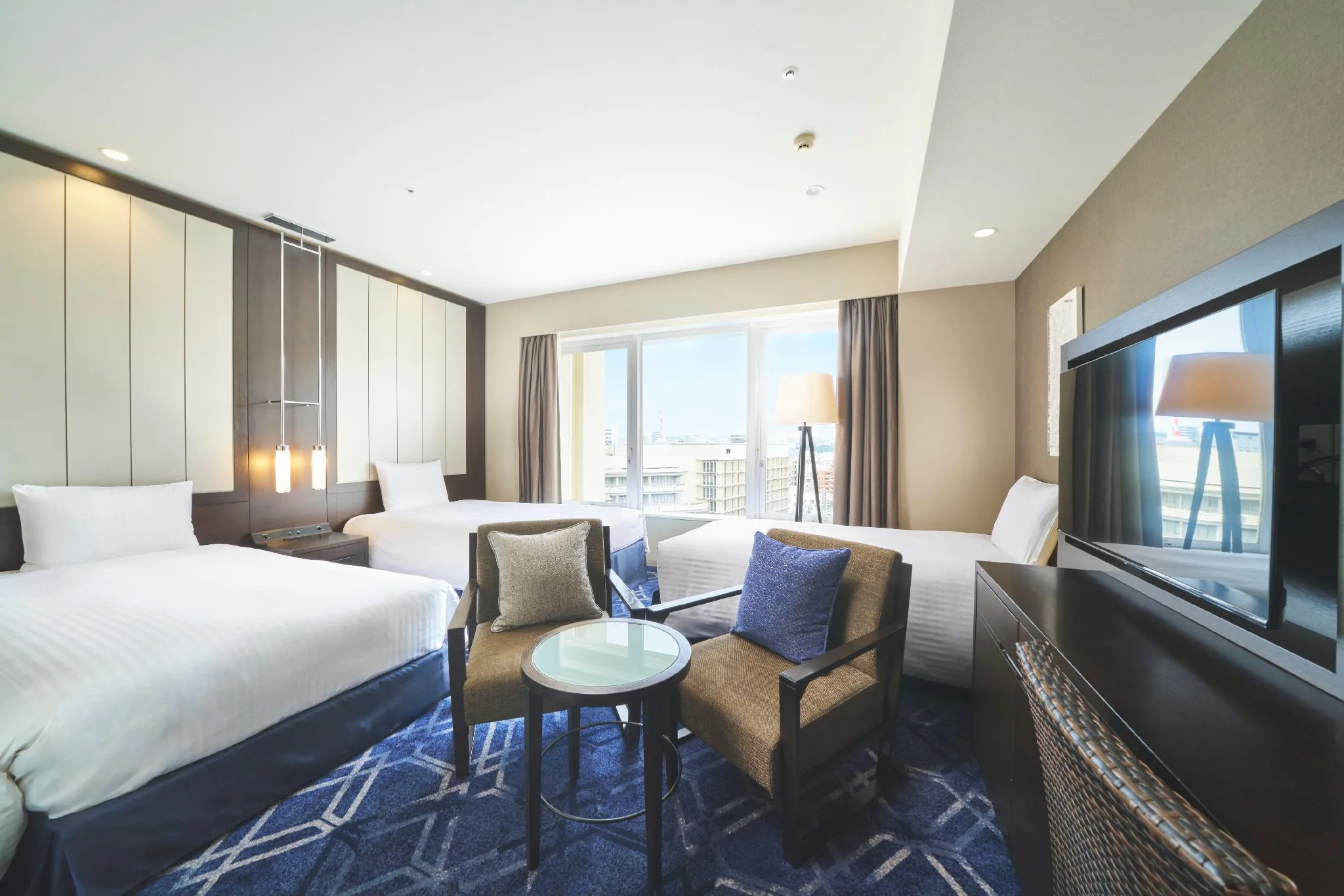 【2024年全新裝潢】市景房(兩床) - 附加床 (City View Twin Room with Extra Bed - Newly Renovated, 2024)