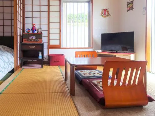 家庭房 (Family Room)
