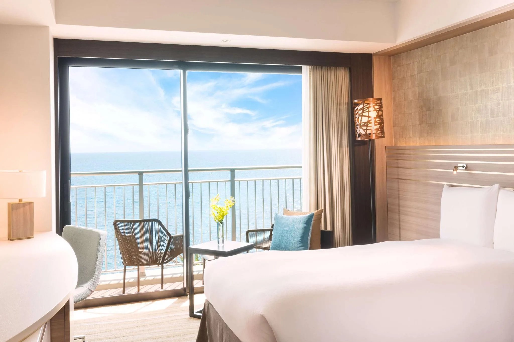 Twin Guest Room Ocean View with Balcony (TWIN GUEST ROOM OCEAN VIEW WITH BALCONY)