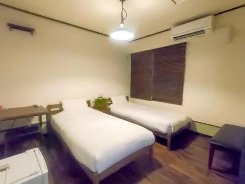 雙床房－附浴缸 (Twin Room with Bath)