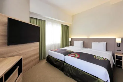 转角豪华双床间 - 禁烟 (Corner Deluxe Twin Room - Non-Smoking)