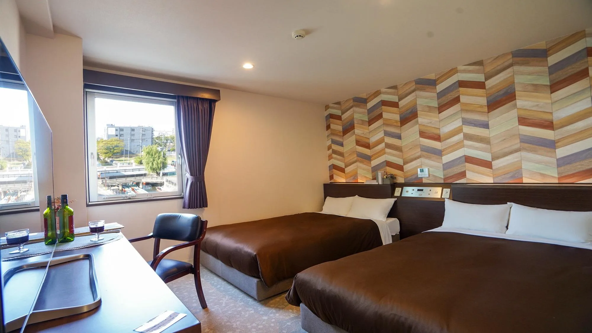 【全新裝潢】標準房(兩床) - 禁菸 (Standard Twin Room - Newly Renovated, Non-Smoking)