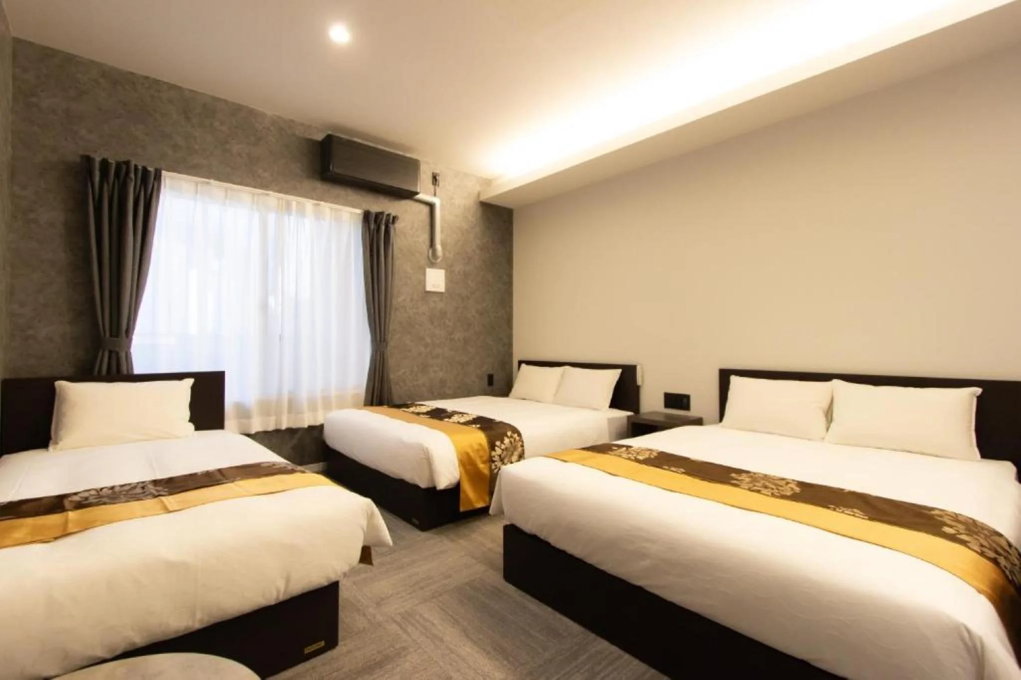 標準三人房 (Standard Triple Room)