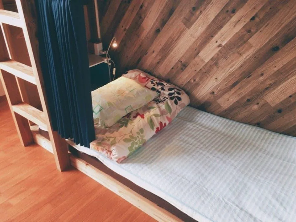 Room (room)