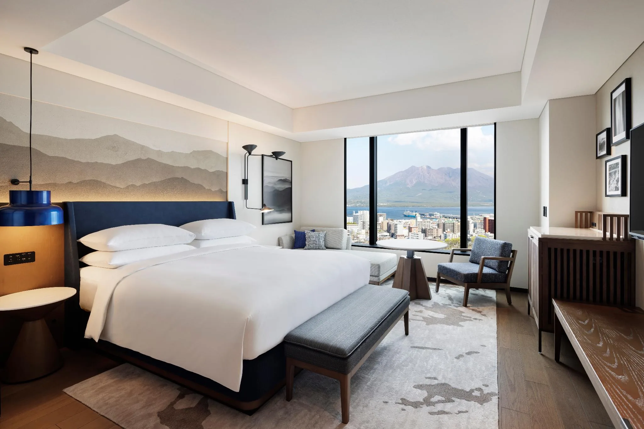 Sakurajima Club King, Club lounge access, Club Guest room, 1 King, Sakurajima view, High floor