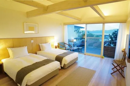 標準雙人或雙床房-附陽台 (Standard Double or Twin Room with Balcony)