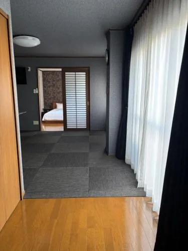 單臥室豪華公寓 (One-Bedroom Deluxe Apartment)